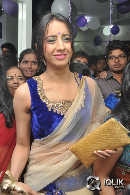 Sanjjanaa-Launches-Naturals-Family-Salon-and-Spa